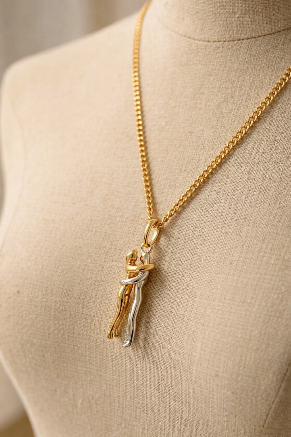 Punk Hug Necklace – Romantic Couple Jewelry